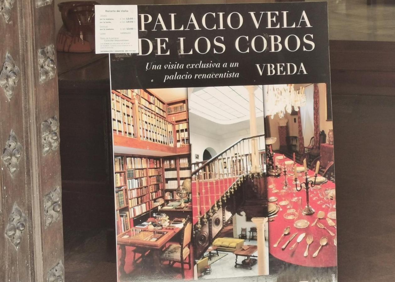 Apartamentos Tres Llaves Palacio De Vela De Los Cobos Úbeda Exteriér fotografie