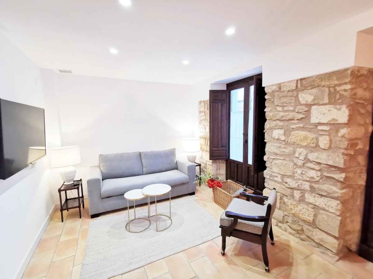 Apartamentos Tres Llaves Palacio De Vela De Los Cobos Úbeda Exteriér fotografie